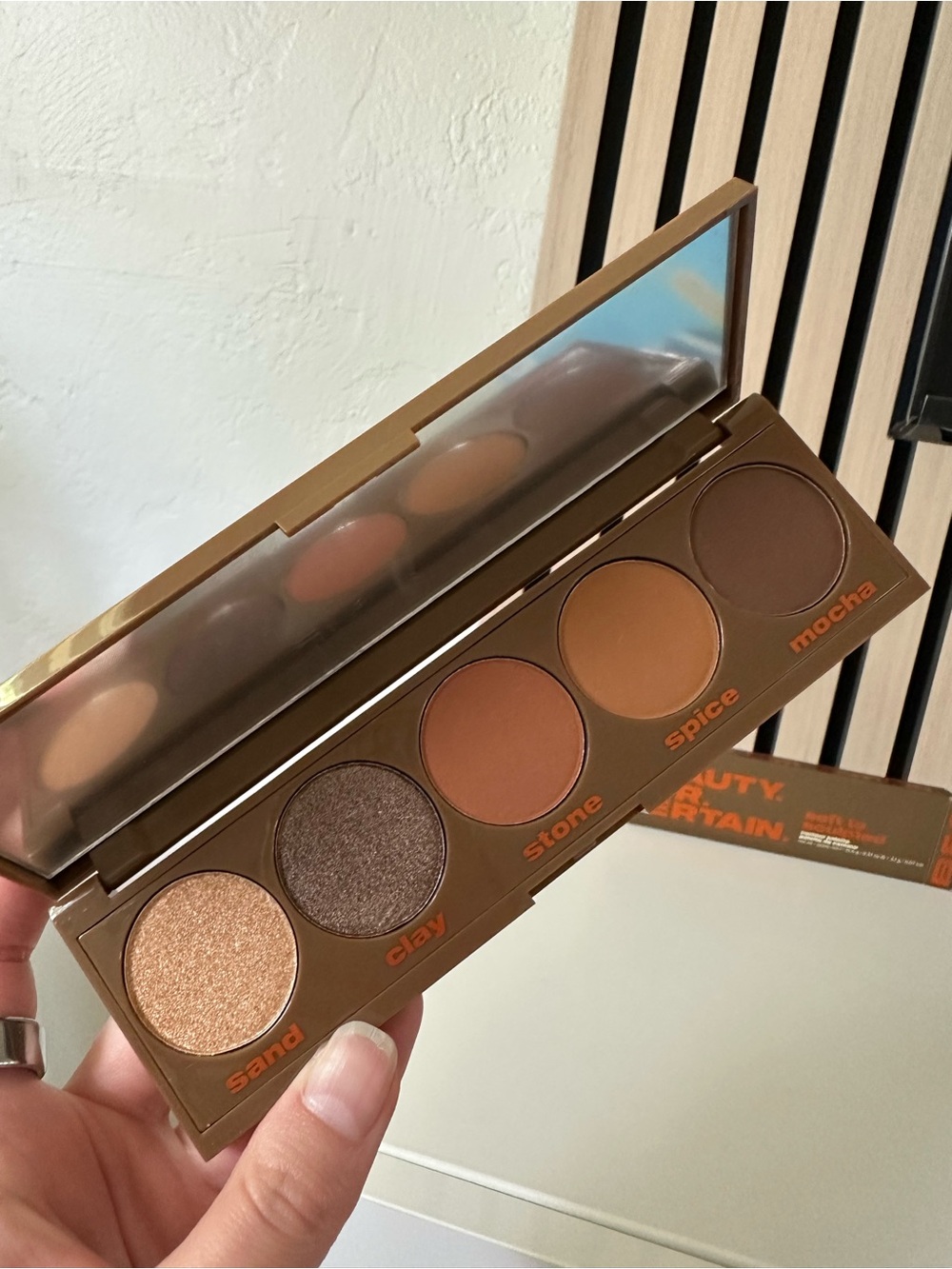 Beauty For Certain Soft To Sculpted Contour Palette 10.5 g/ 0.37 oz - Picture 3 of 4